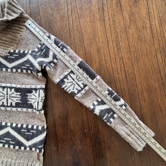 Roots shawl collar acrylic wool blend Cowichan sweater size small - Picture 14 of 15